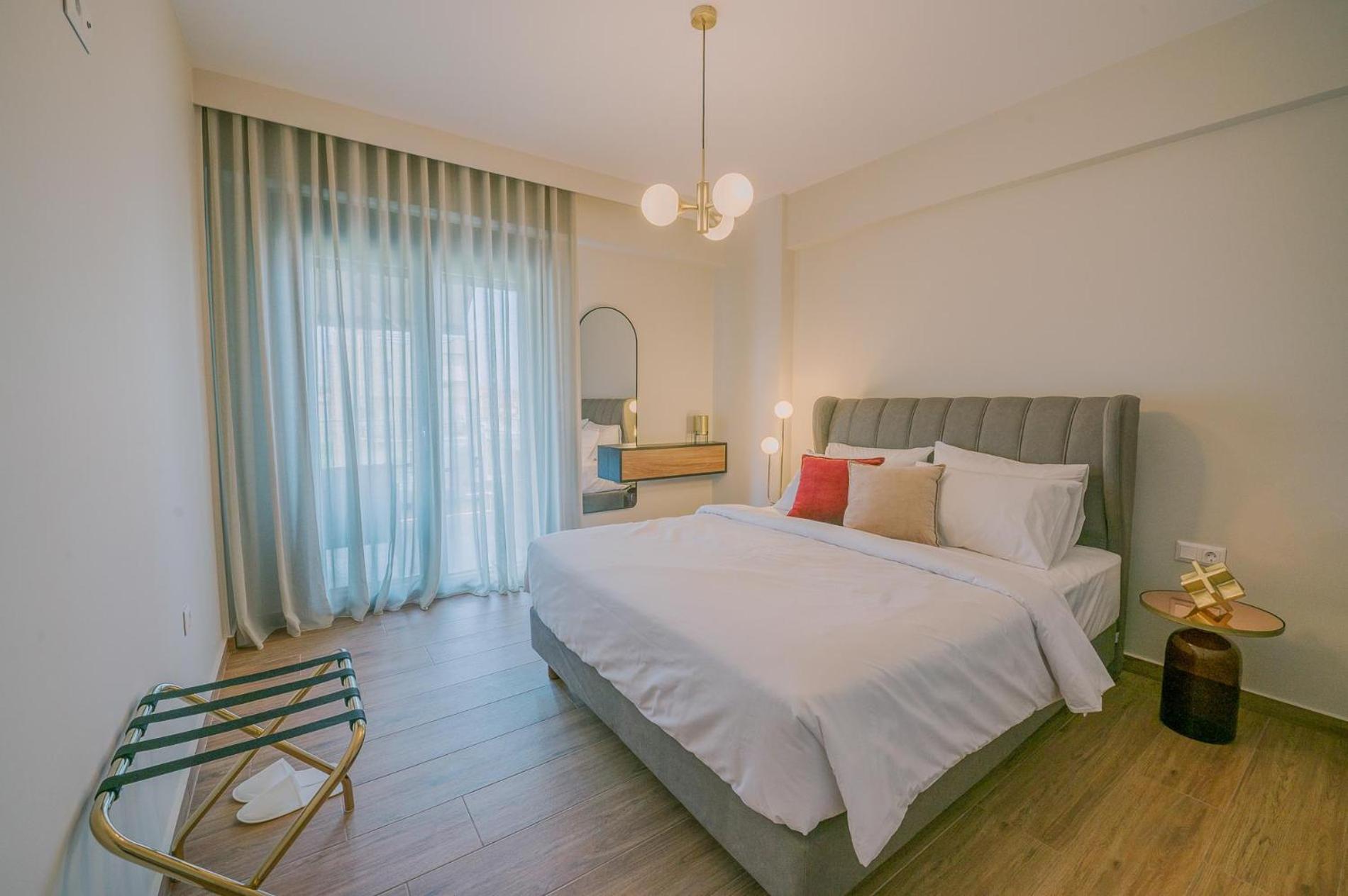 Hama Luxury Seaside Apartments Corinth Exterior photo
